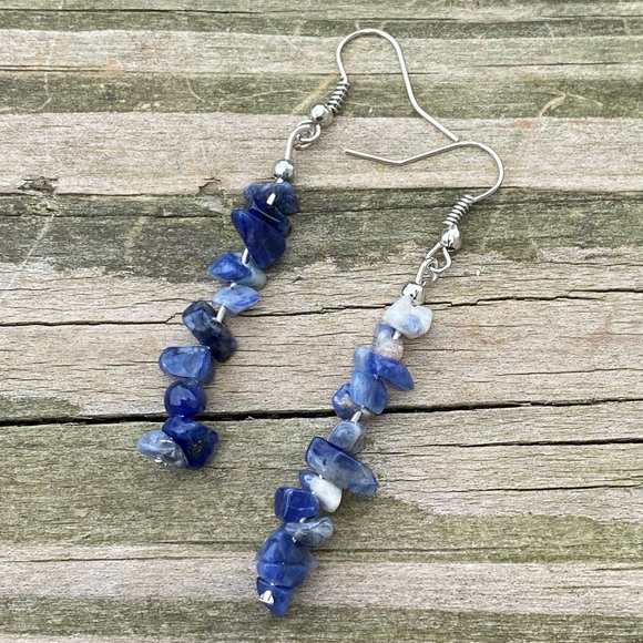 Genuine Lapis Lazuli gemstone chip linear drop earrings - Picture 2 of 5
